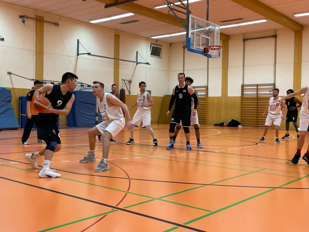 Spielszene in der Halle