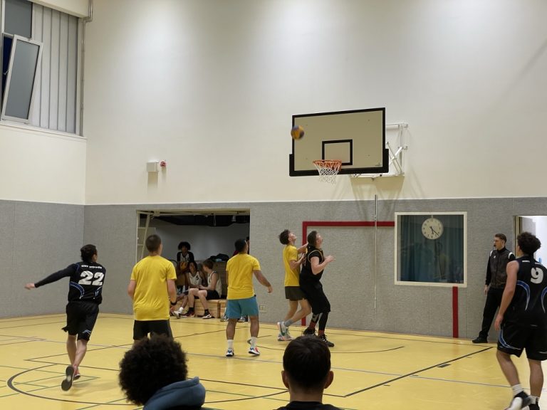 FIBA 3x3: Spielszene beim Hallenturnier